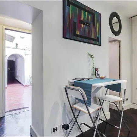 R-Home Rome
